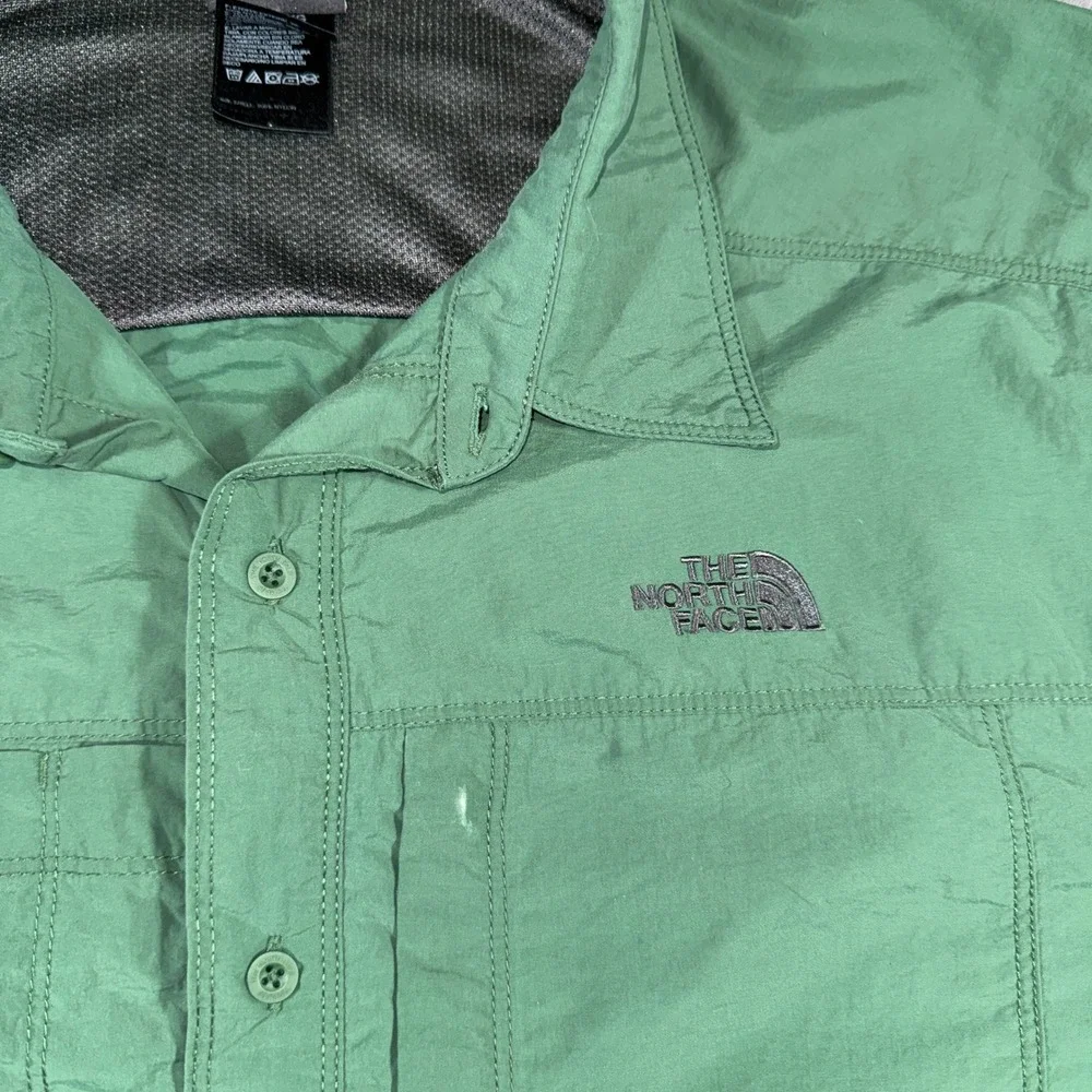 The North Face Mens Green Long Sleeve Nylon Hiking Fishing Button Up Shirt XL